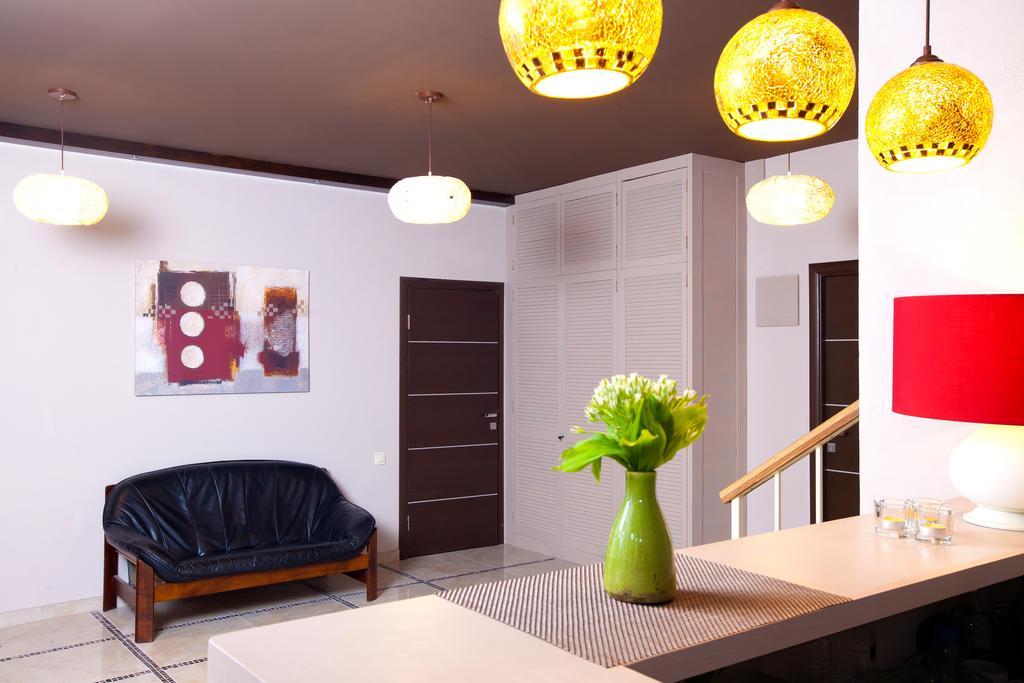 Gosti Hotel Odessa Ngoại thất bức ảnh